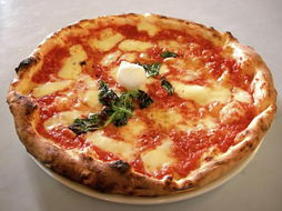 意大利传统披萨三种